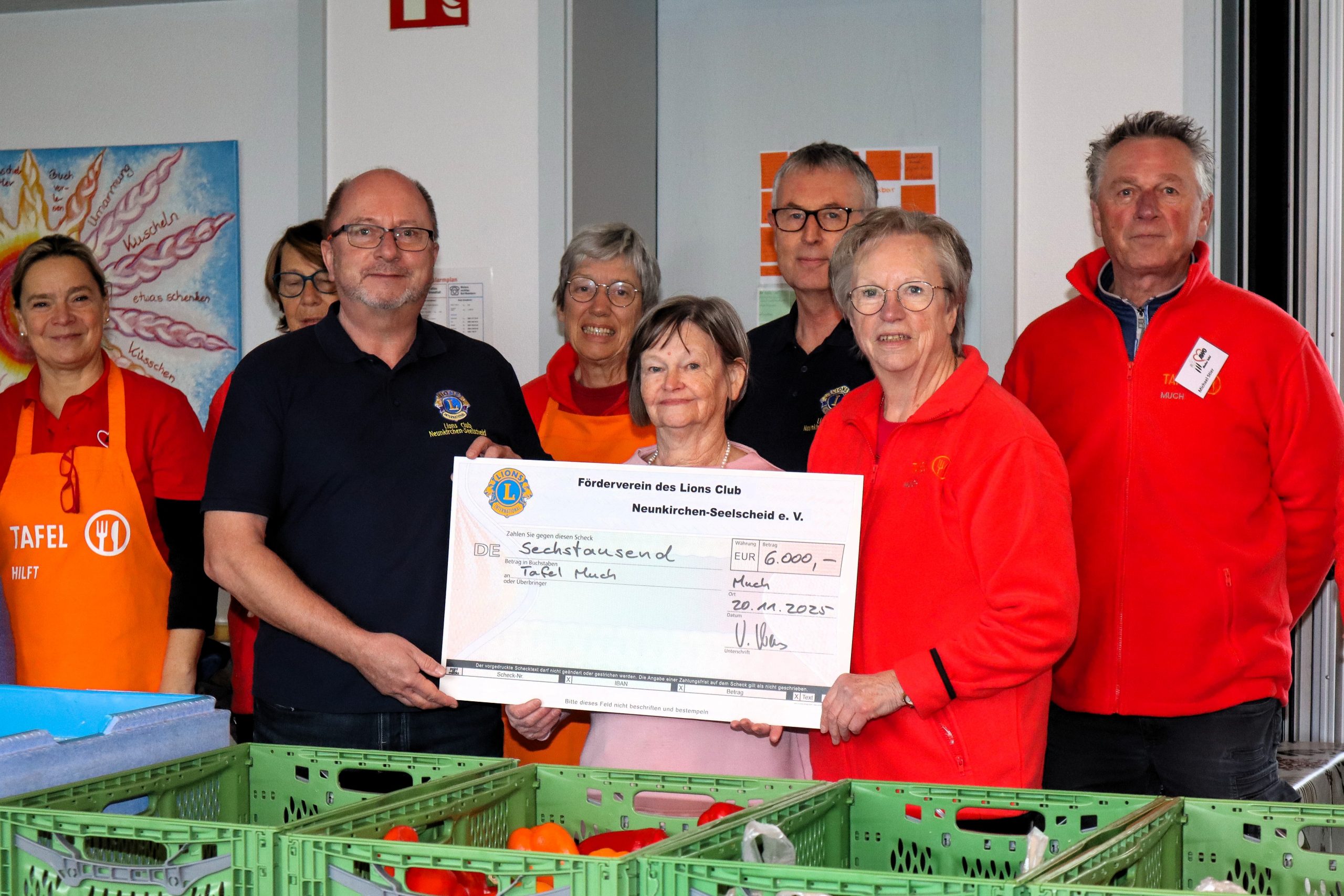 Lions Club übergibt großzügige Spende an die Mucher Tafel